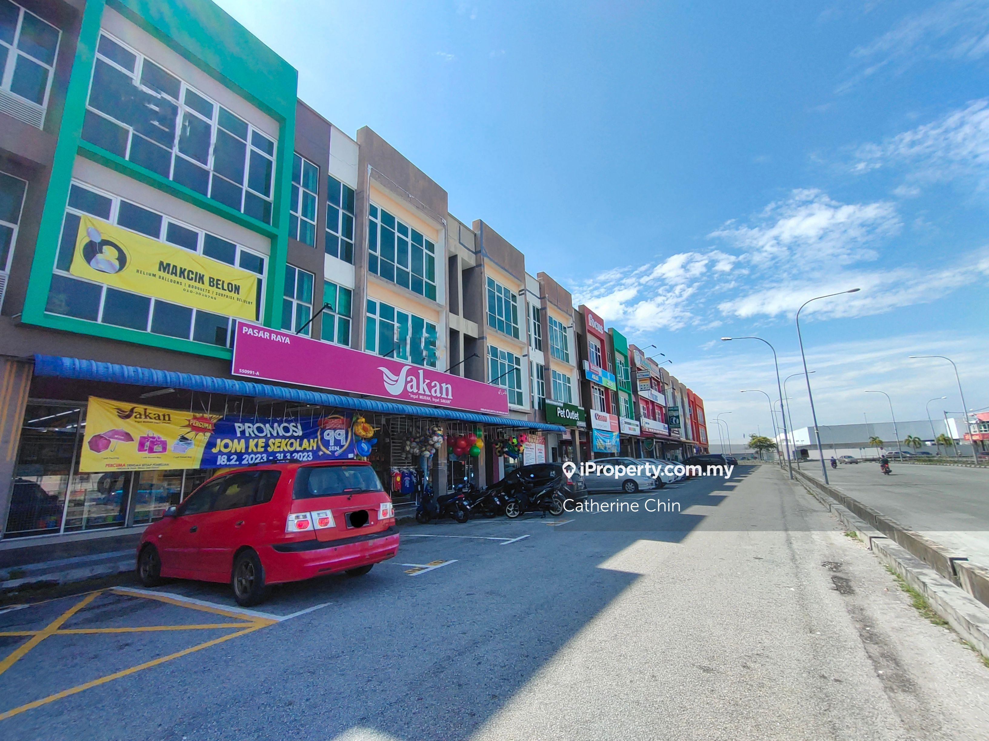 Station 18 Main Road 3 Storey Shop Tenanted