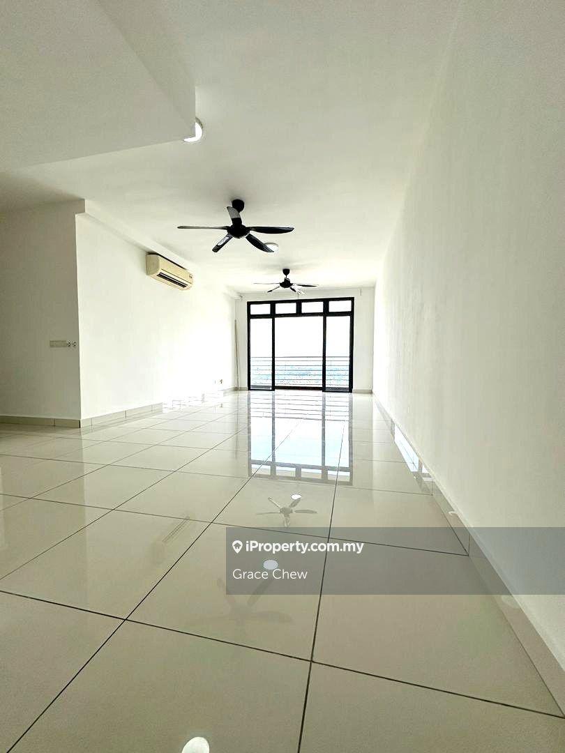 Partially Furnished 3 Bedrooms at Residences @1 Tebrau for Rent