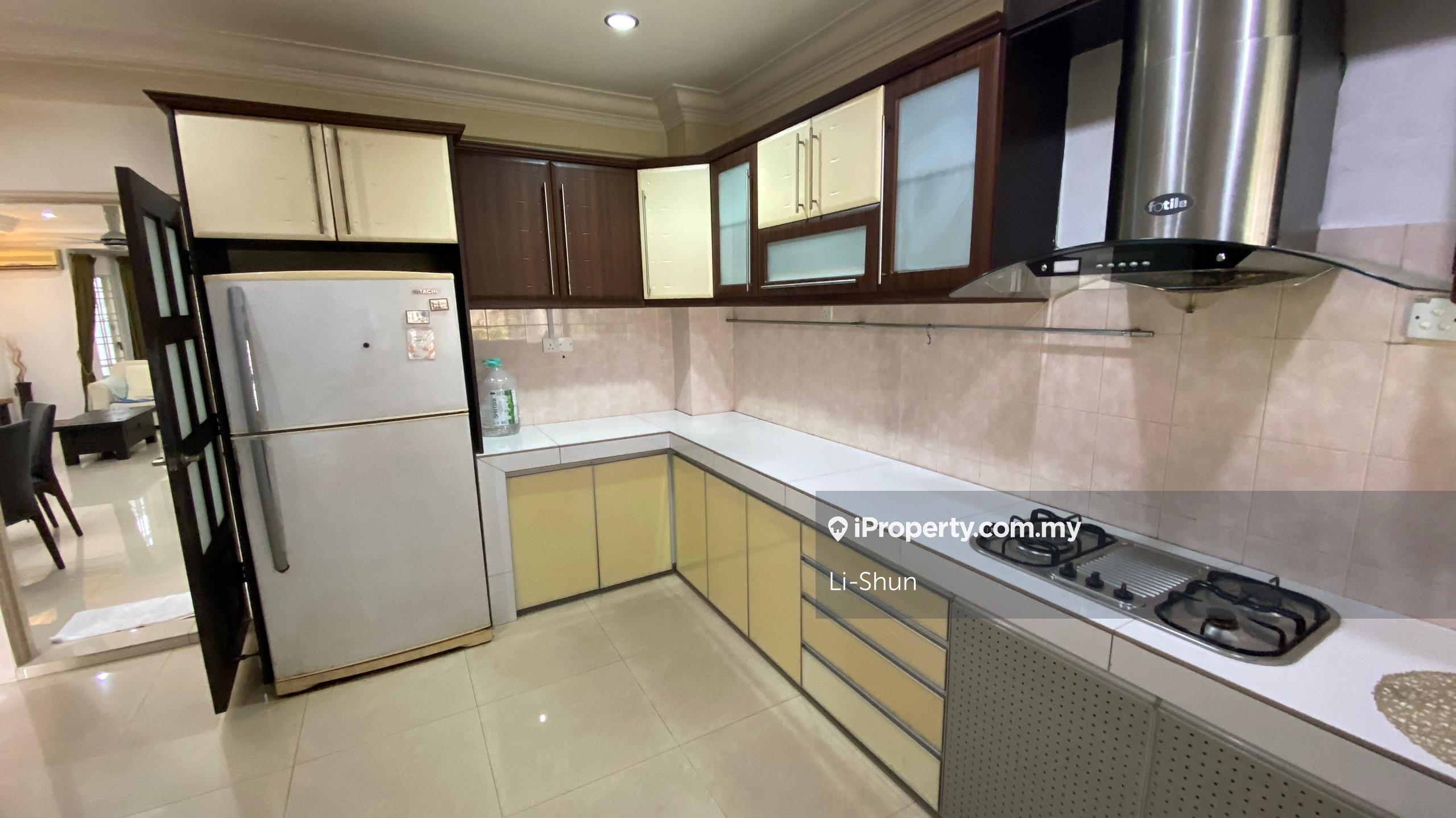 2.5s Link House. Well Kept. Near Sjk(c) Hin Hua & Bt Medical Centre