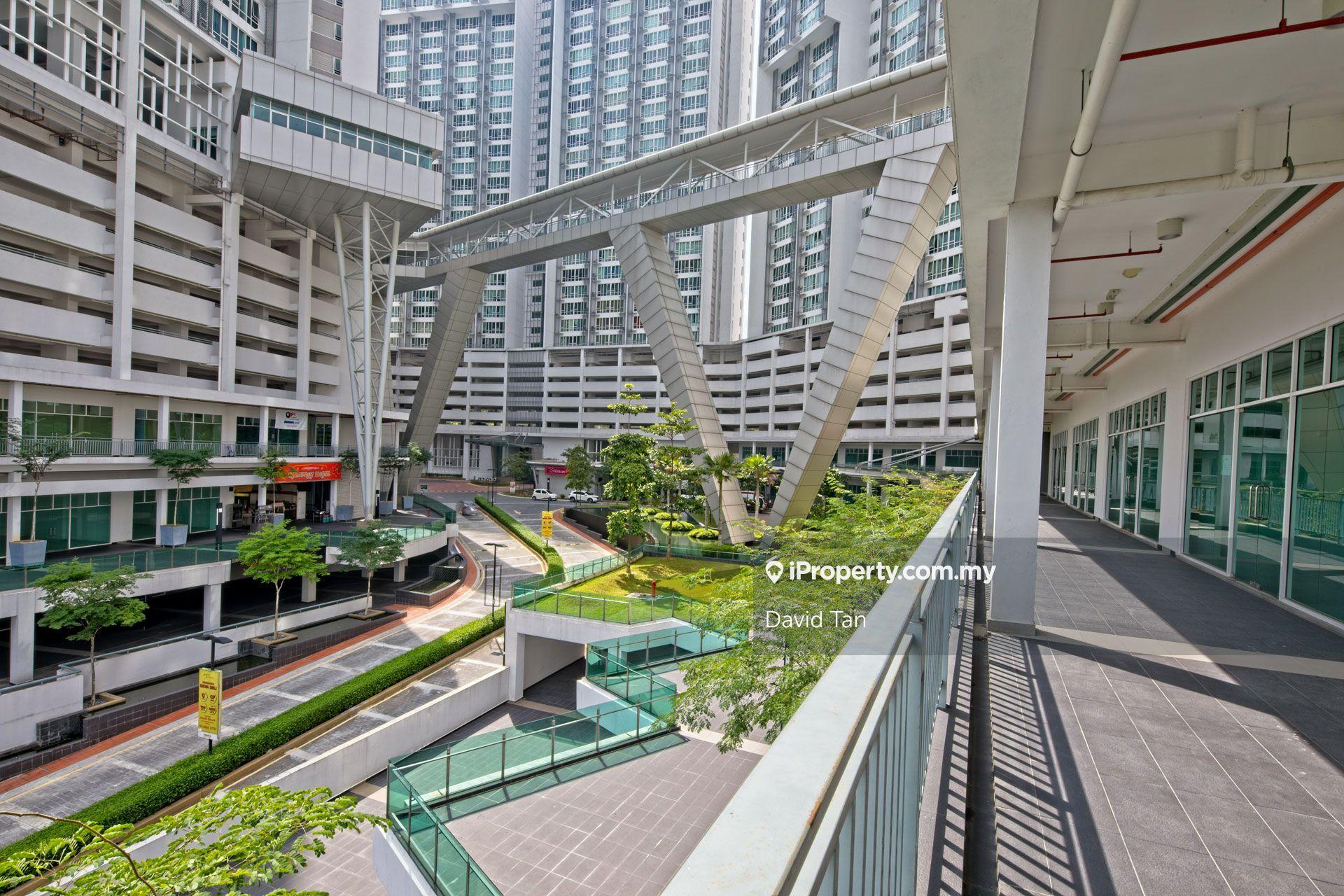 Garden Plaza Cyberjaya For Sale 2r2b Condo Fully Furnish