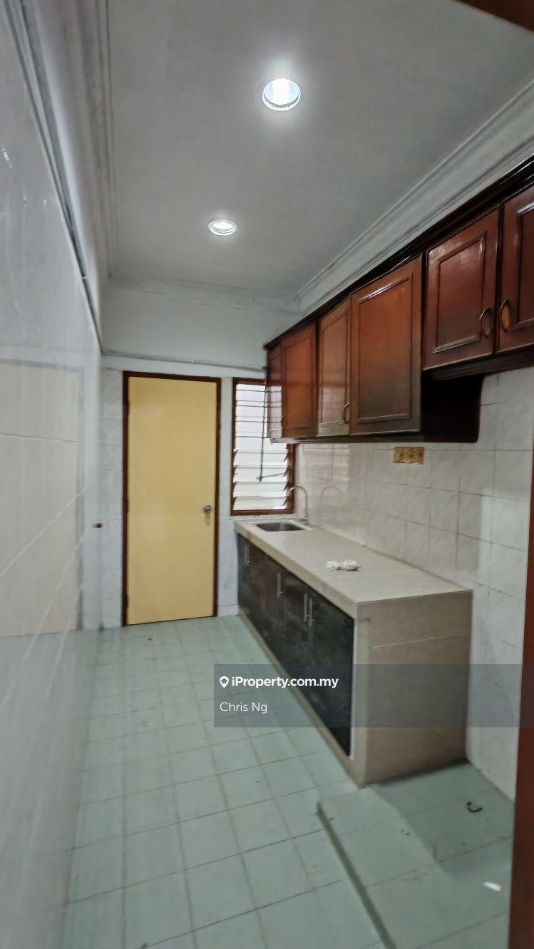 Partial Furnished Pangsapuri Sri Kemuning Kota Kemuning Shah Alam 