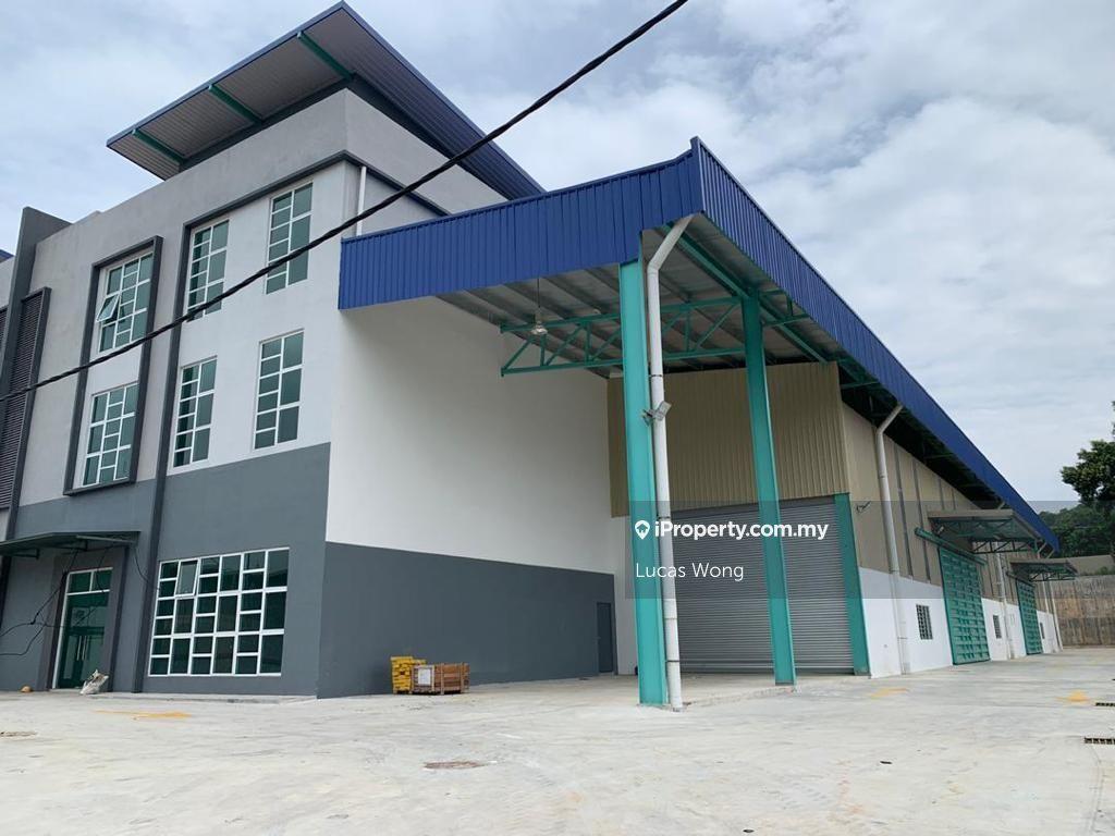 2.5 Storey Semi-D Factory For Sale In Balakong, Cheras, Bukit Angakt