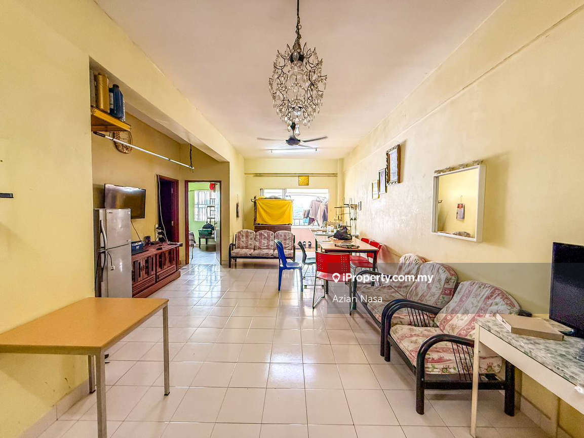 Apartment Waizuri 2, Seksyen 5 Wangsa Maju