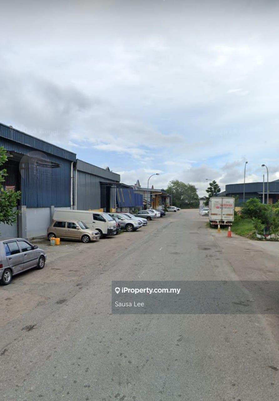Taman Perindustrian Tan Sri Yaacob 1.5 Storey Semi-D Factory For Rent