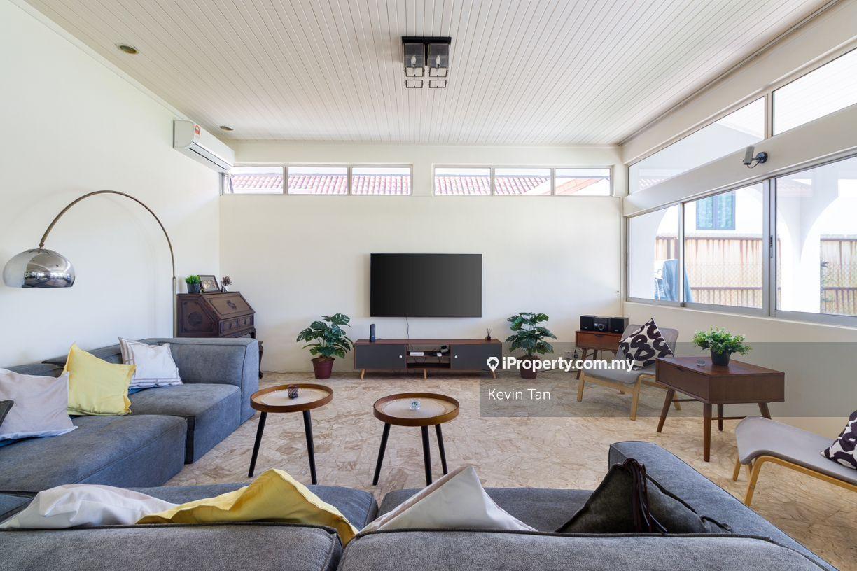 Rare bungalow with immense potential
