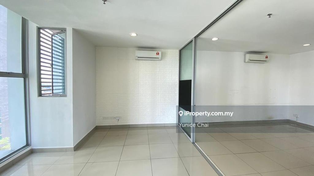 3 Elements@Seri Kembangan studio for sale. Best rate offered.