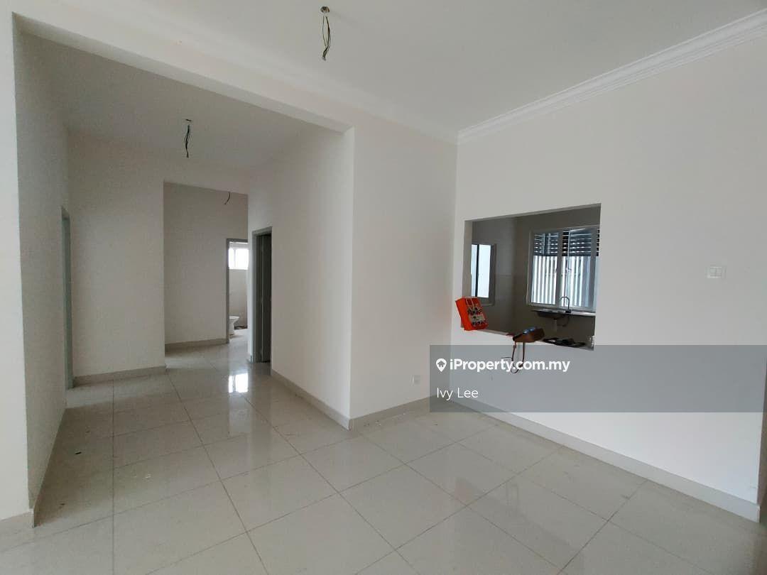 Low Density Partial Furnished Unit