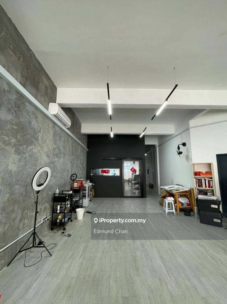 Taipan Business Centre USJ Subang Jaya office with lift 