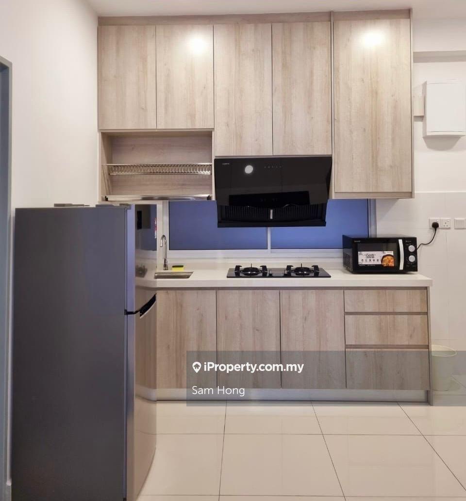 3 room3 bath patly only rm2200! Move in condition