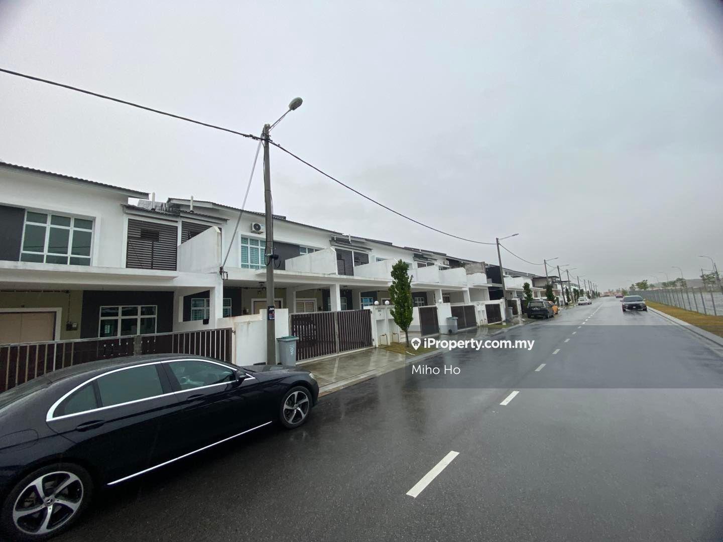 Parkland Bandar Layangkasa Full Loan Free Stamp Duty Brand New Gated