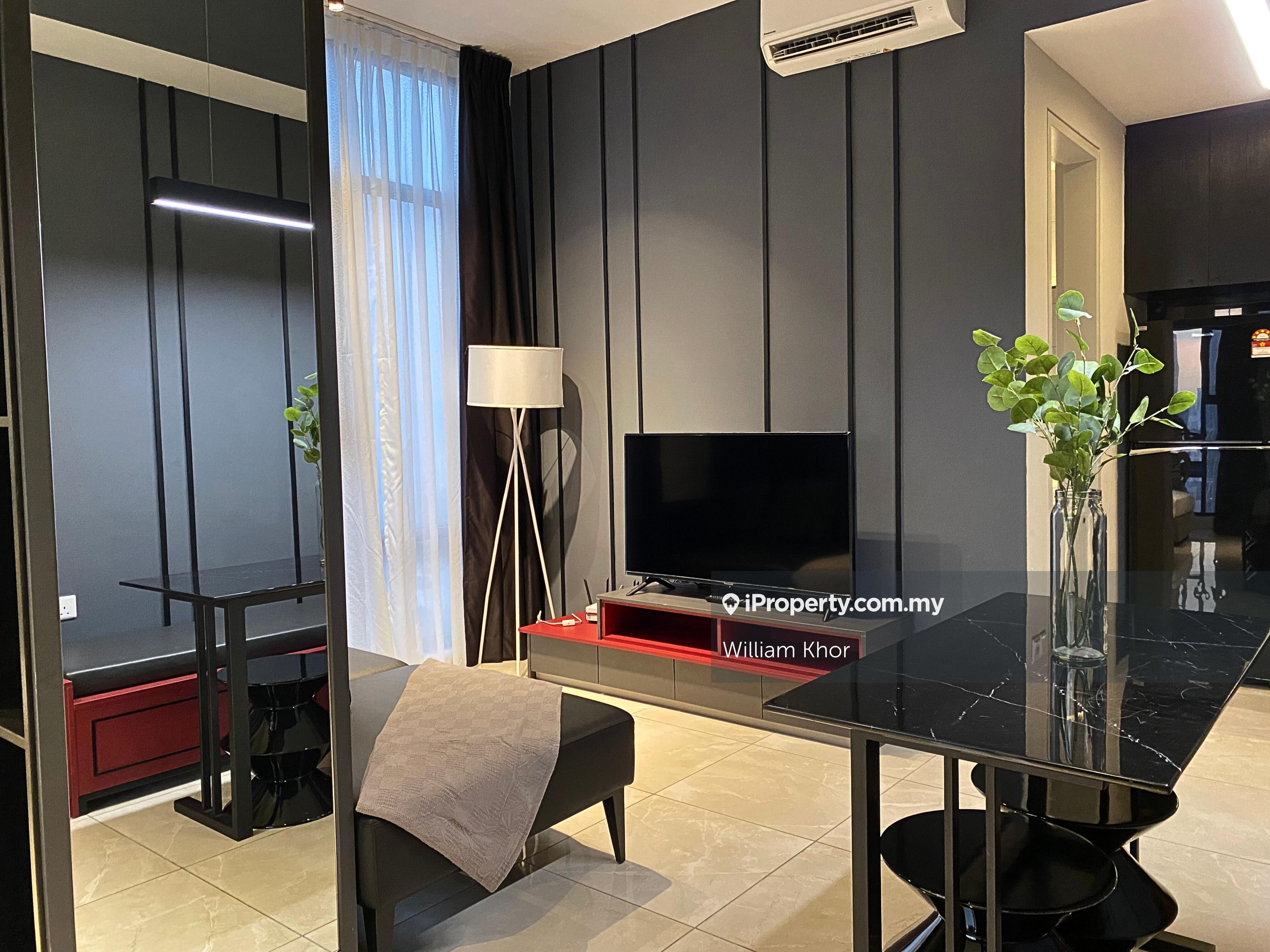 Well-Maintained Corner Unit with Minimum 7% ROI with Existing Operator