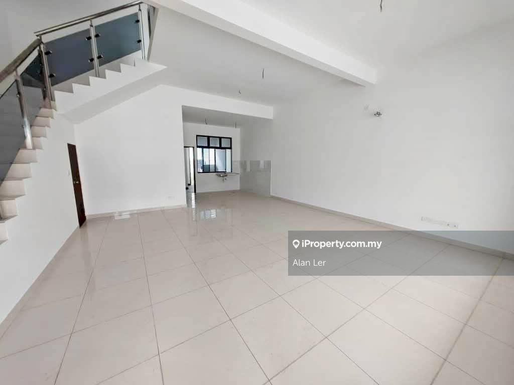 Seri Alam Tropaz Residence 2-Storey Terrace House For Sale
