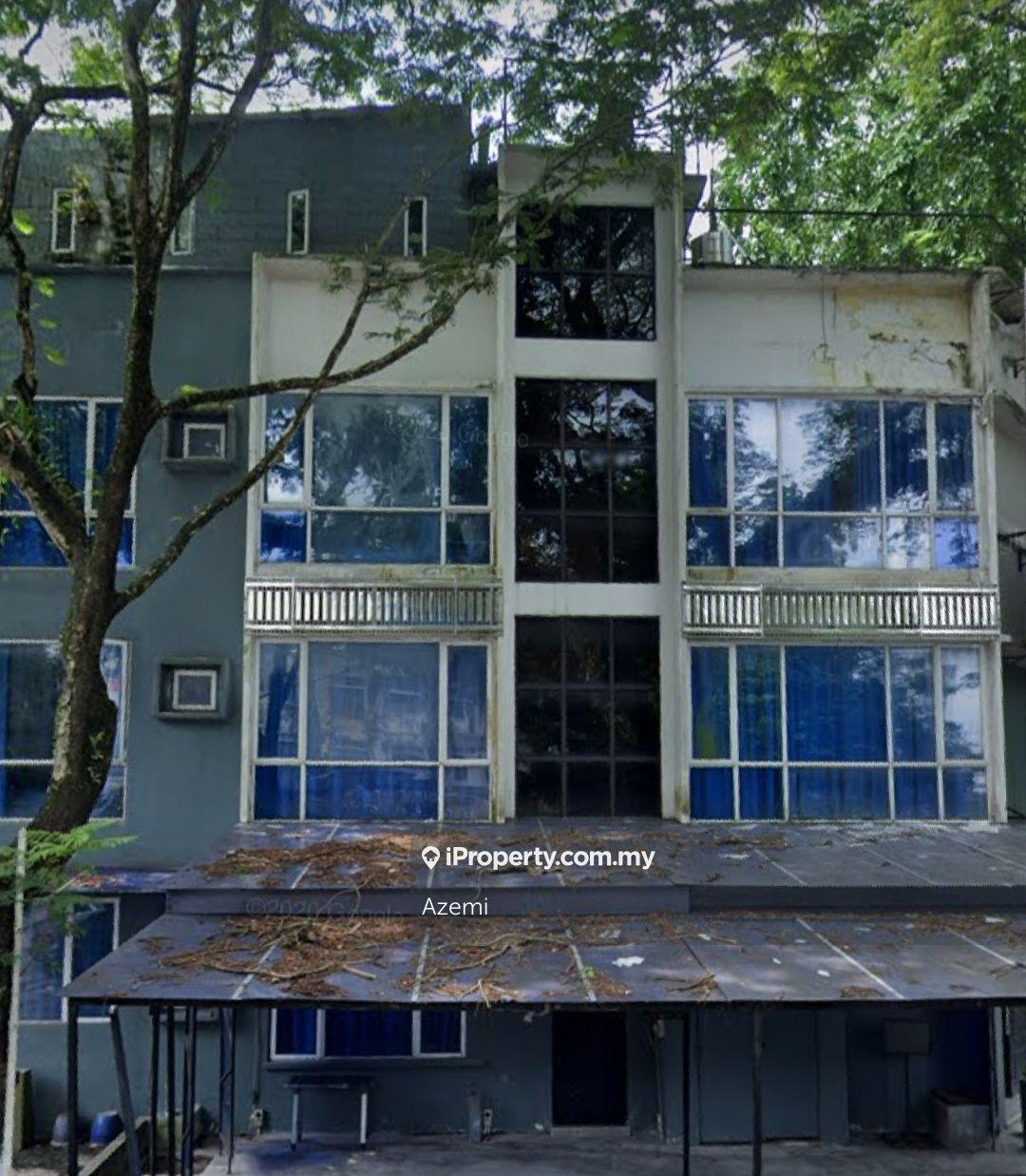 Corner Lot 3 Storey Shop Office @ Seputeh, KL For Sale