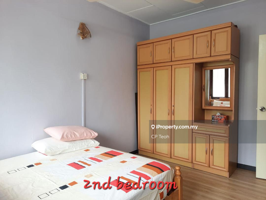 Bukit Gedung landed for rent 