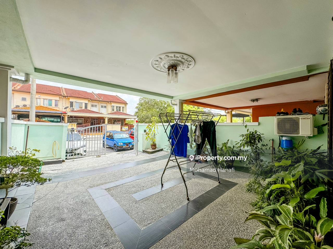 Well maintained Unit