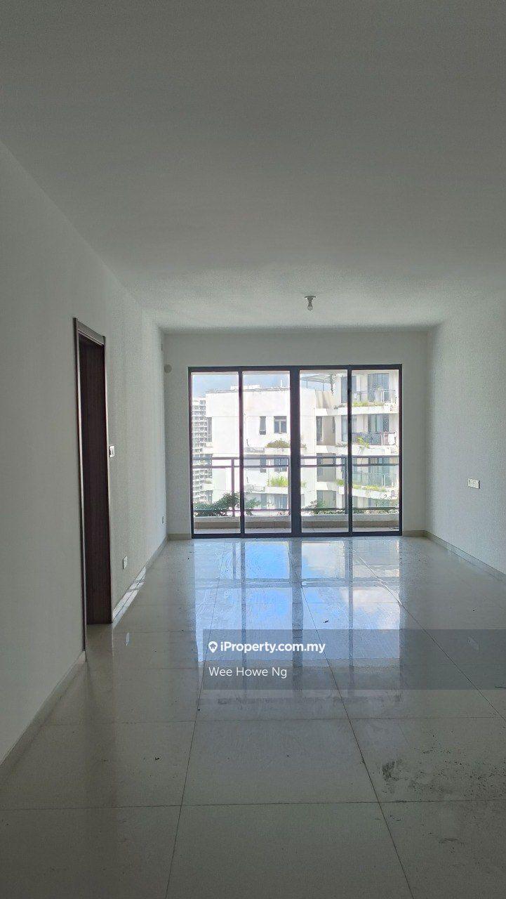 High floor with great ventilation