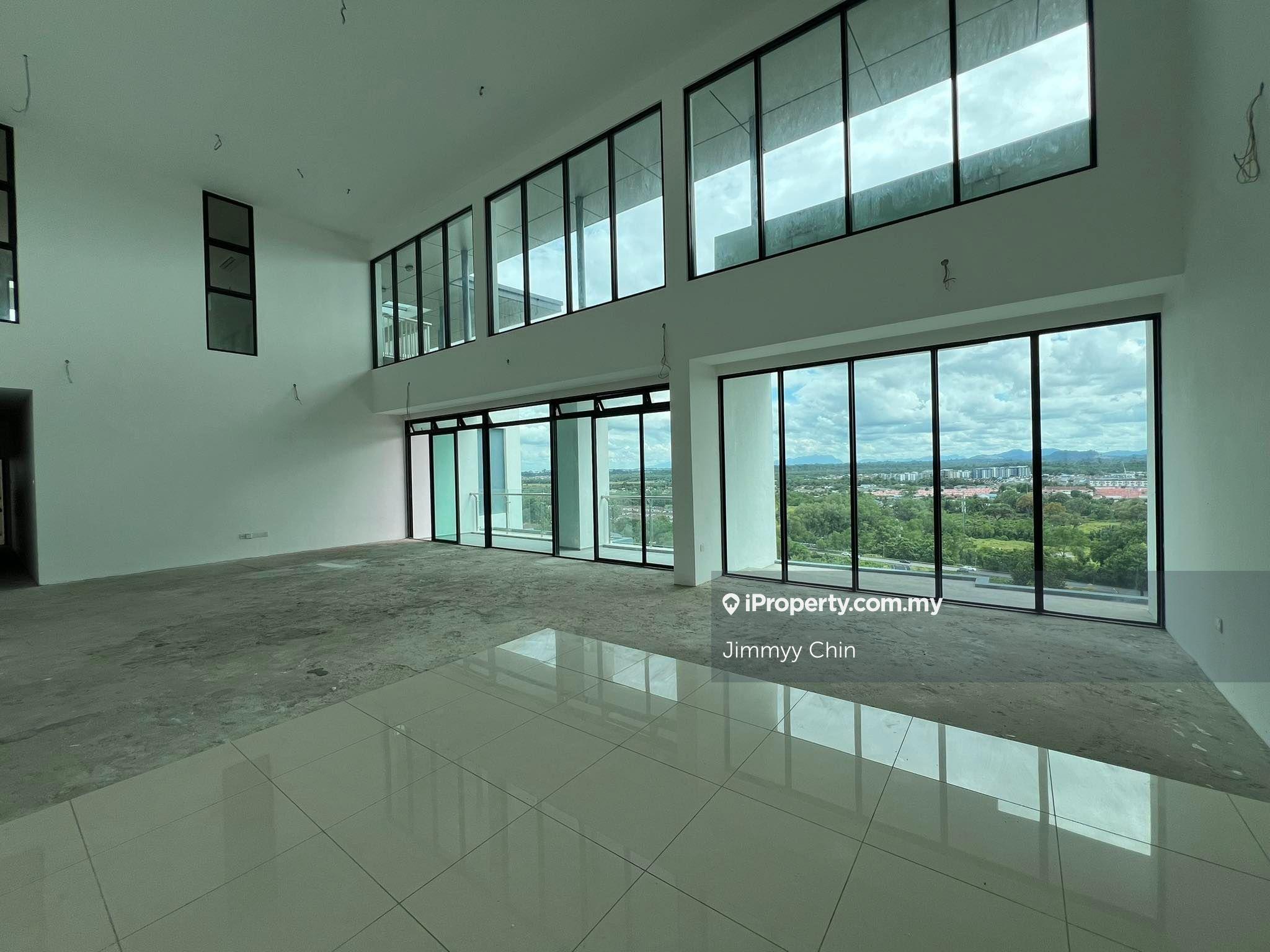 Penthouse high floor 