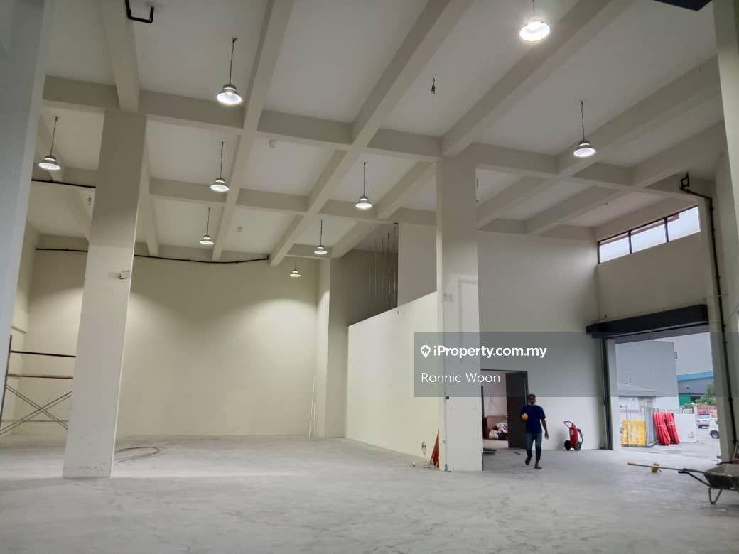 Brand New Corner Lot 2.5 Storey Semi D Factory at Klang For Sale/Rent