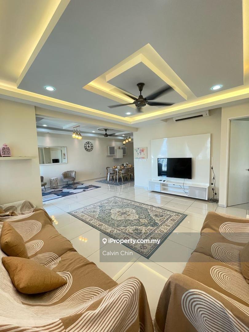 Renovated unit with 3 carpark