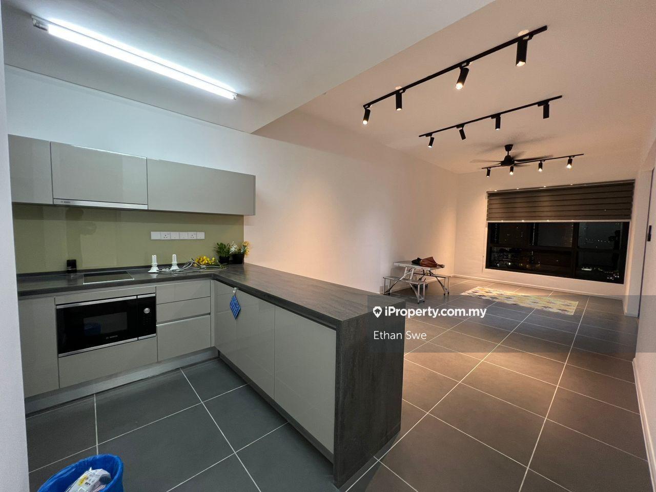 751sf Service Residence Comfortable Ownstay Smart Home Freehold Condo