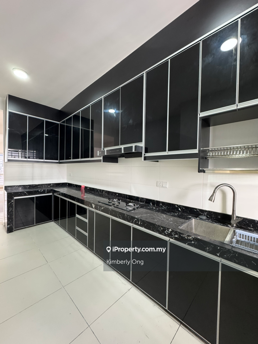 Brand New House Sendayan Kitchen Cabinet
