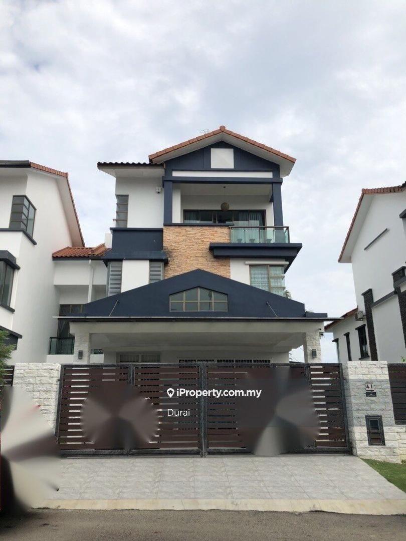 Skudai Taman Pulai Bayu 3 Storey Semi-D For Sale