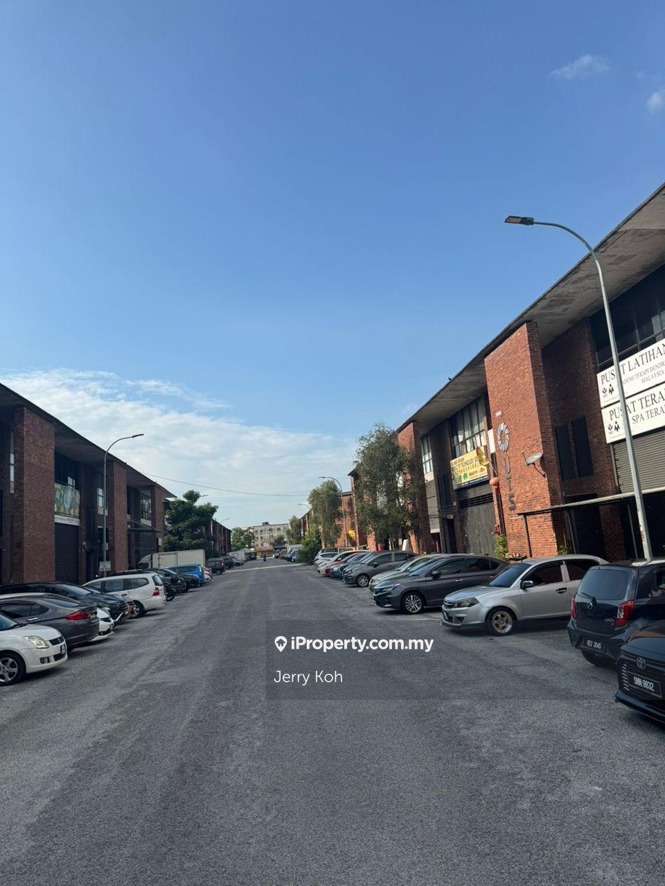 2.5 Story Shop/Factory, Taman Sentosa, Klang