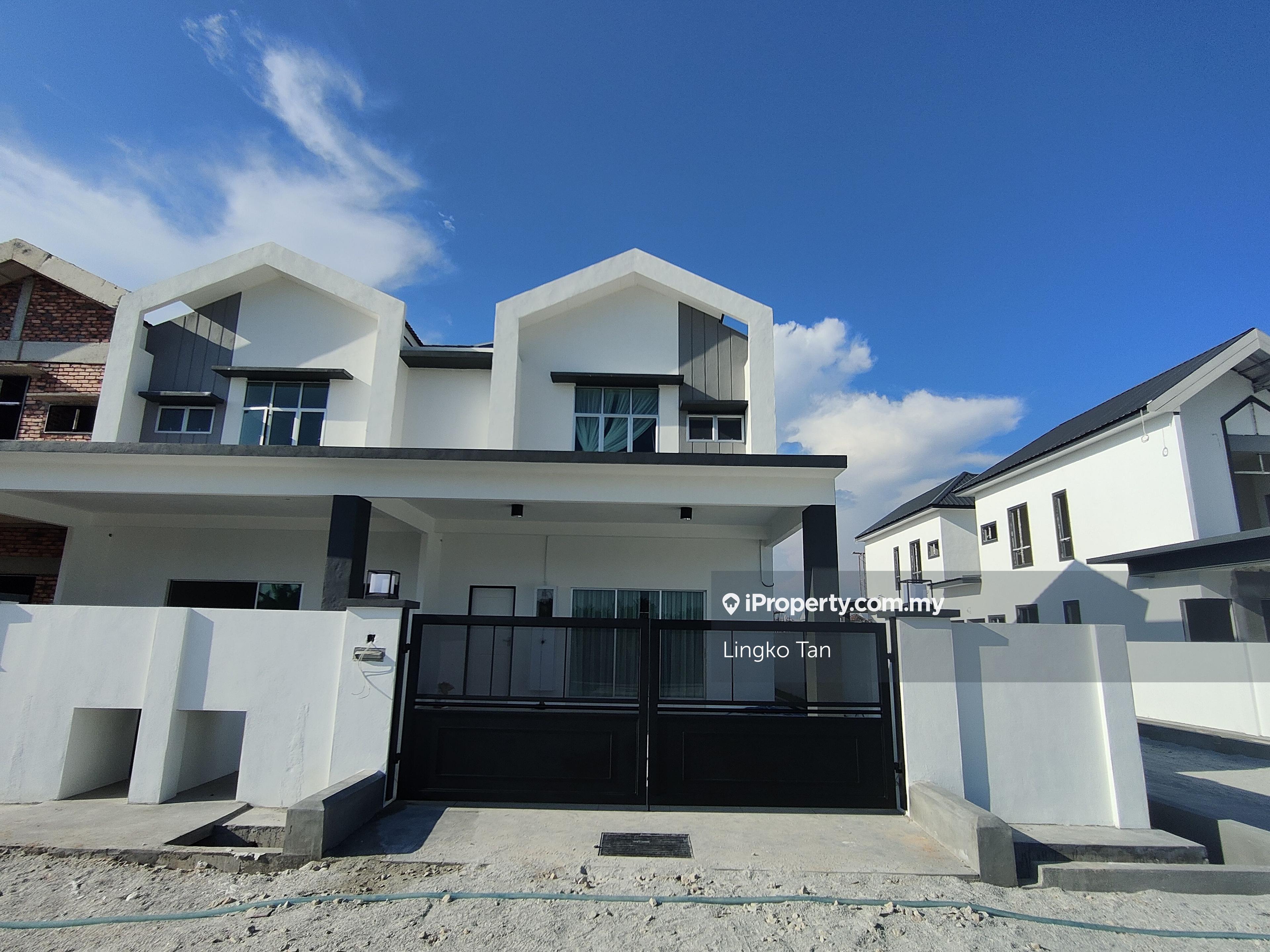 New development freehold 2 Storey Terrace House with Guarded Security