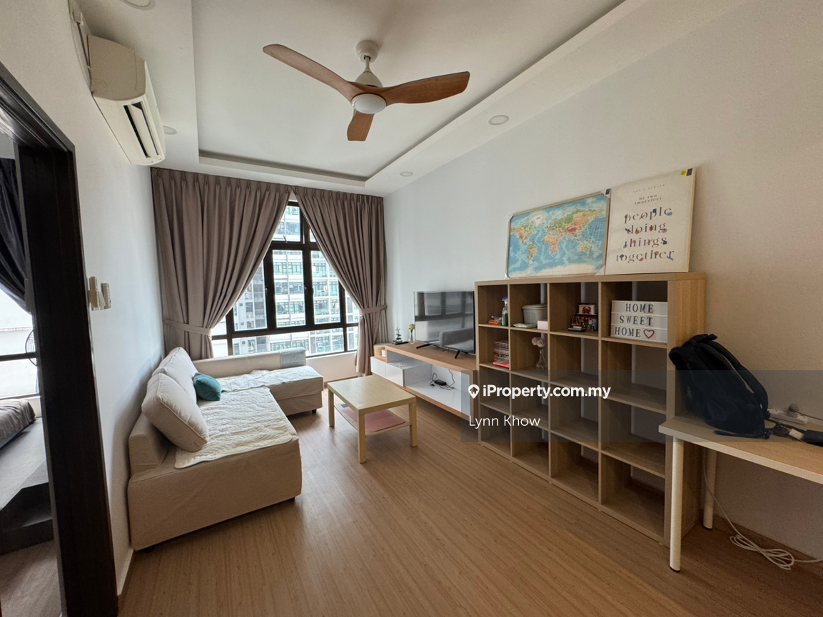 Good Condition/D Summit Residence/Kempas/2 Bedrooms/Rm398k