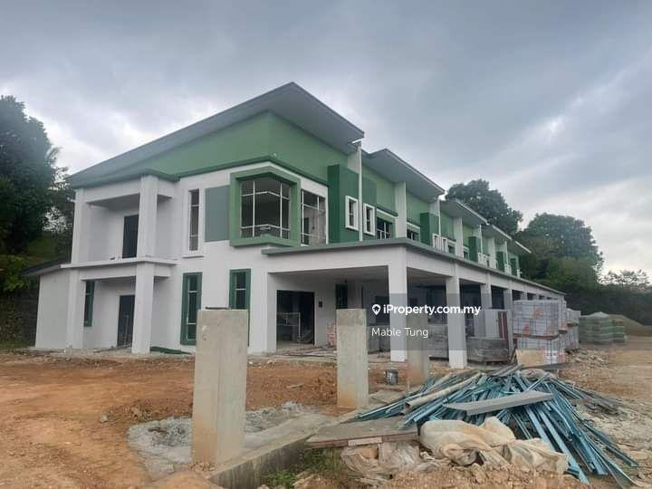 Bumi Lot Rumah Siap Dua Tingkat di Krubong Batu Berendam Melaka