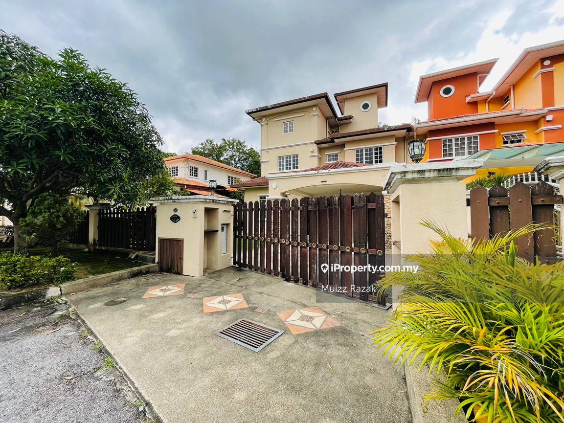 Renovated Unit Semi D Jalan Kuarza Seksyen 7 Shah Alam