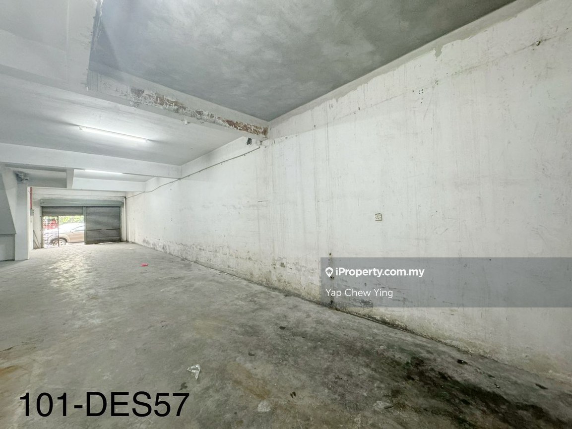 Roi: 4.9%! Facing Road 2 Storey Shoplot Kota Pendamar Pandamaran Klang