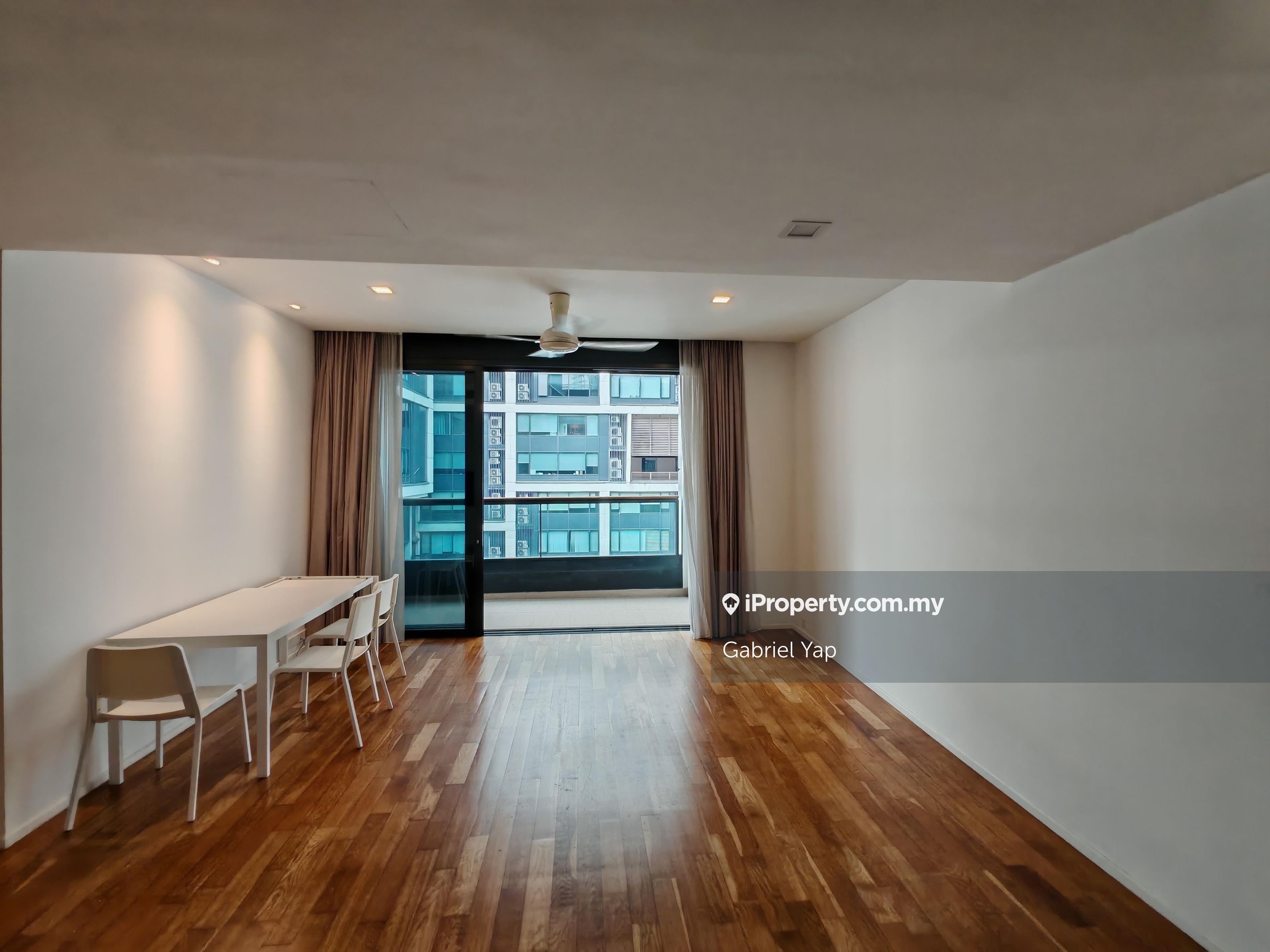 Rare 2 Bedder Unit on High Floor with Preferred Long Kitchen Layout