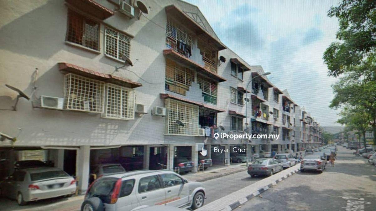 Taman sri kuching apartment level 1 Full Loan low depo 775 sf