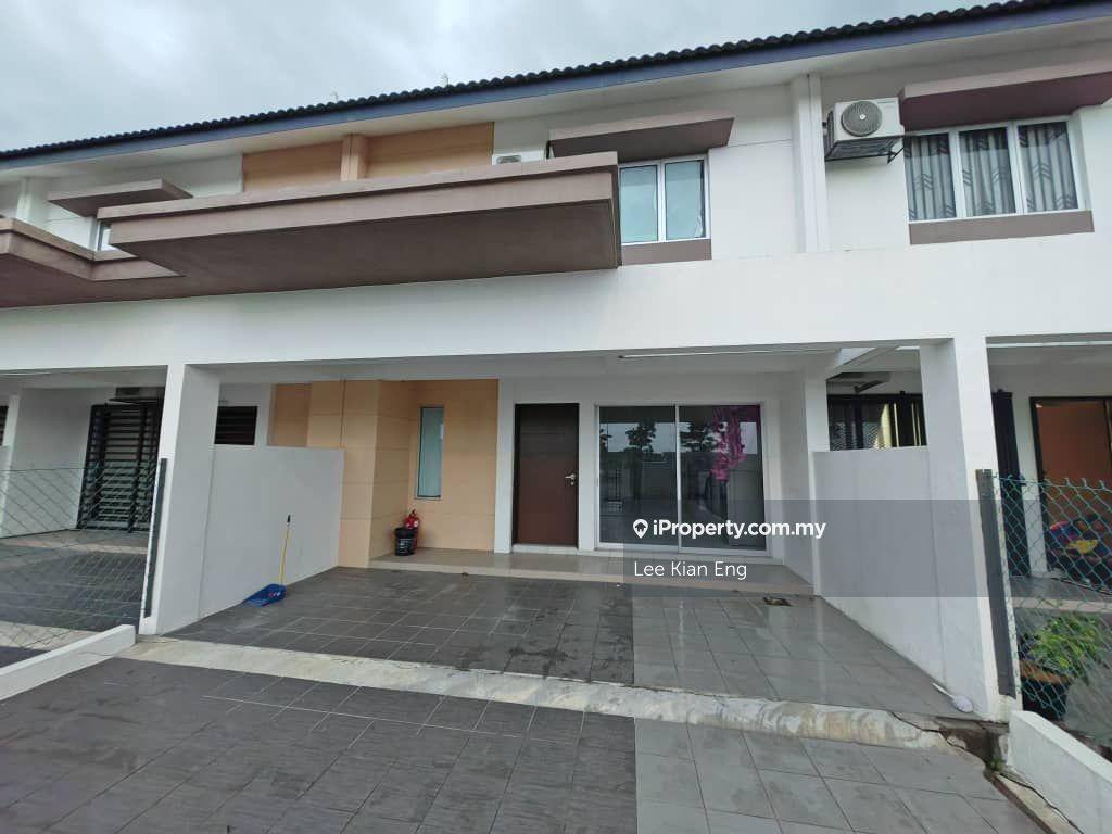 Double Storey Terrace @ Bandar Mahkota Banting