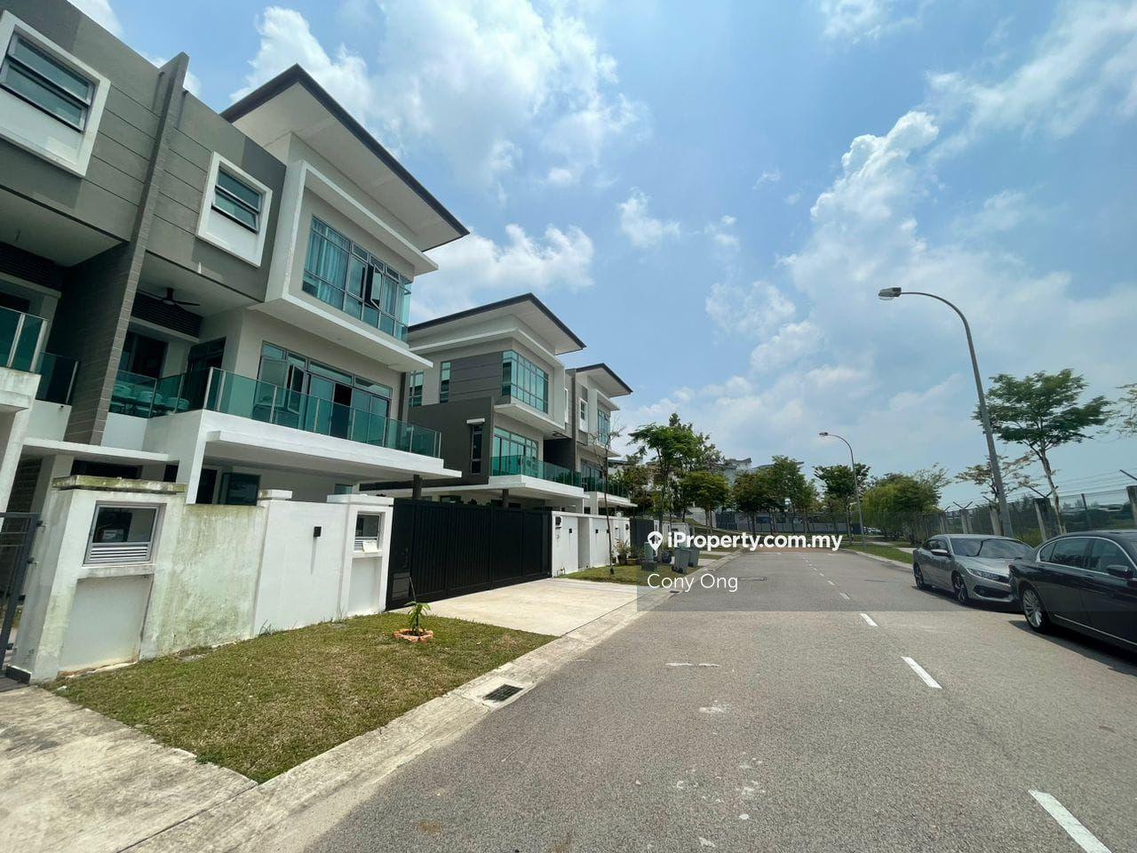 Horizon Hills,The cove,3 storey Semi-D,Unblock view