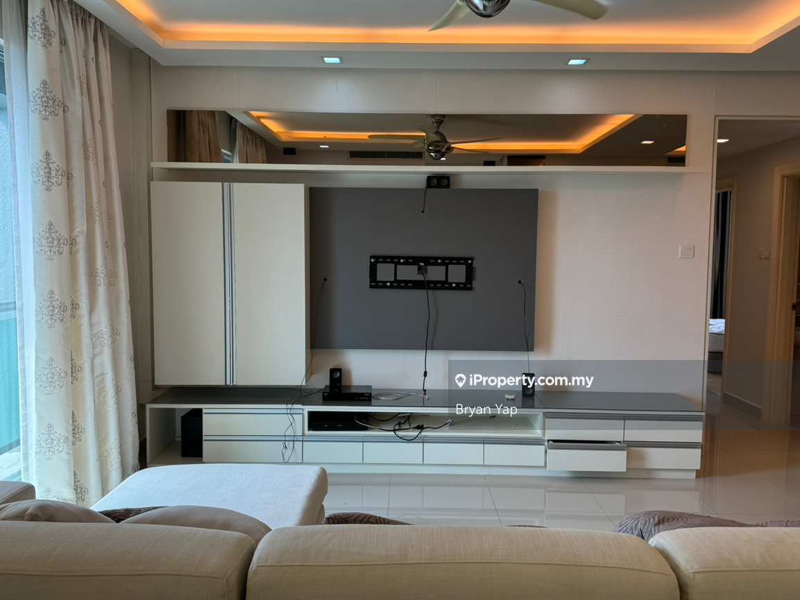 Serviced Apartment at Publika