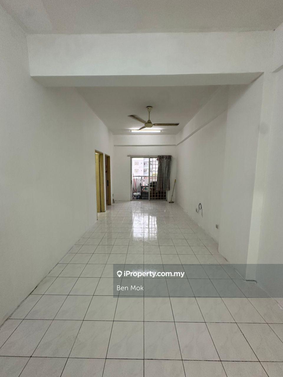 Desa Palma, Nilai, Near Inti University, Roi 5% Good for Investment