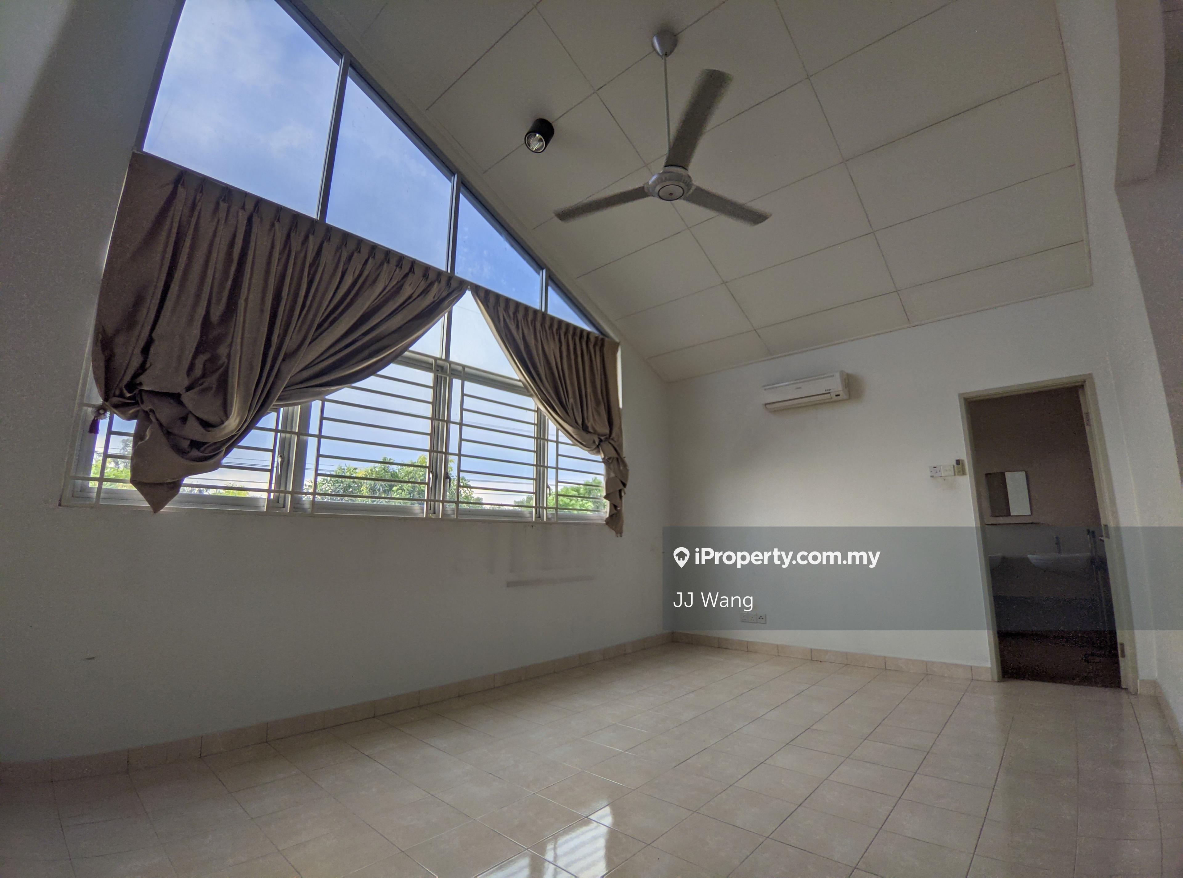 Lagoon Antilla Kota Kemuning Townhouse for Sale by Jj Wang