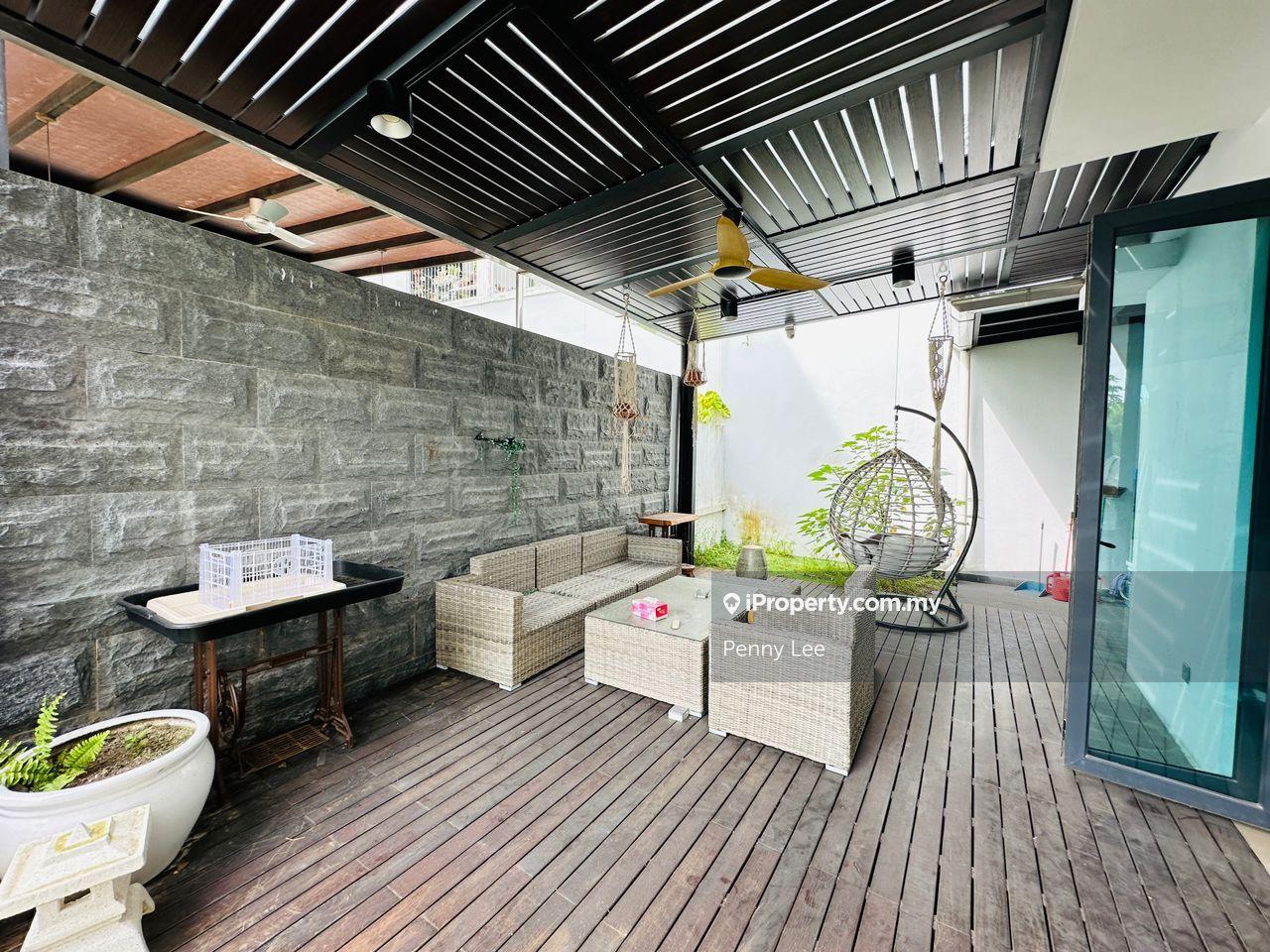 Canal View 3-Storey Semi-D, Modern Design, Spacious & Luxurious Living