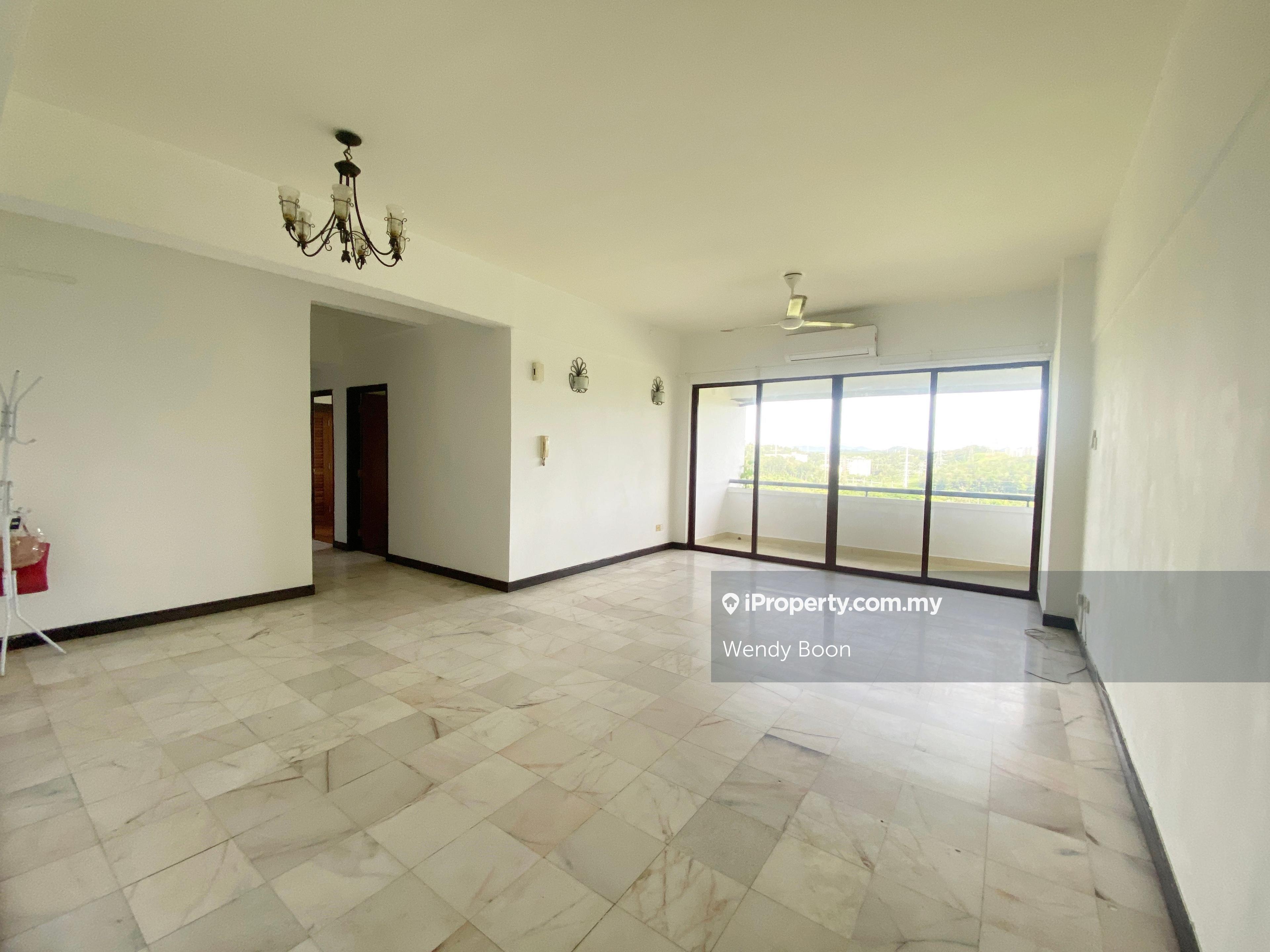 Good condition, golf course view