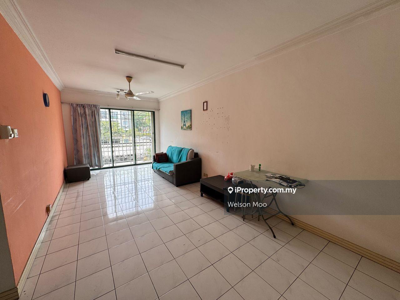 Sd apartment @ Freehold @ Unblock view with 1 cover carpark 