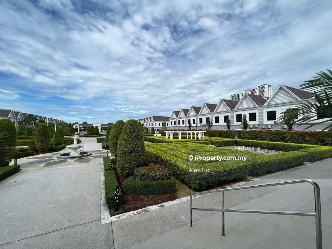 Corner Unit!! 2 Storey Terrace @ Eco Meadows, 2454sf, Gated & Guarded