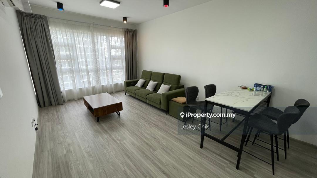 Walk distance to MRT and move in condition fuly renovated