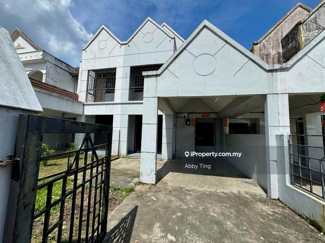 Permas Hot Area Sale - 2 Storey House @ Permas Jaya, JB