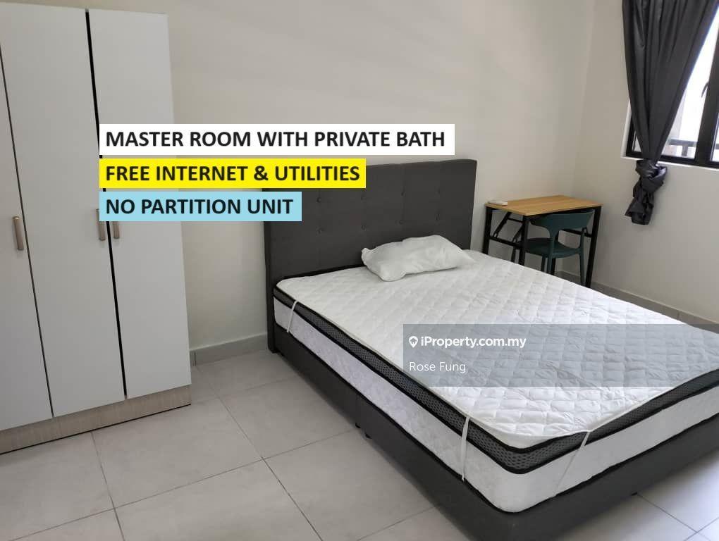 Fully Furnished Master Room with Private Bath For Rent