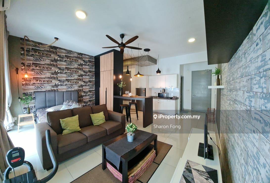 For Sale Cyber Square Apex Tower Fully Furnish 250k