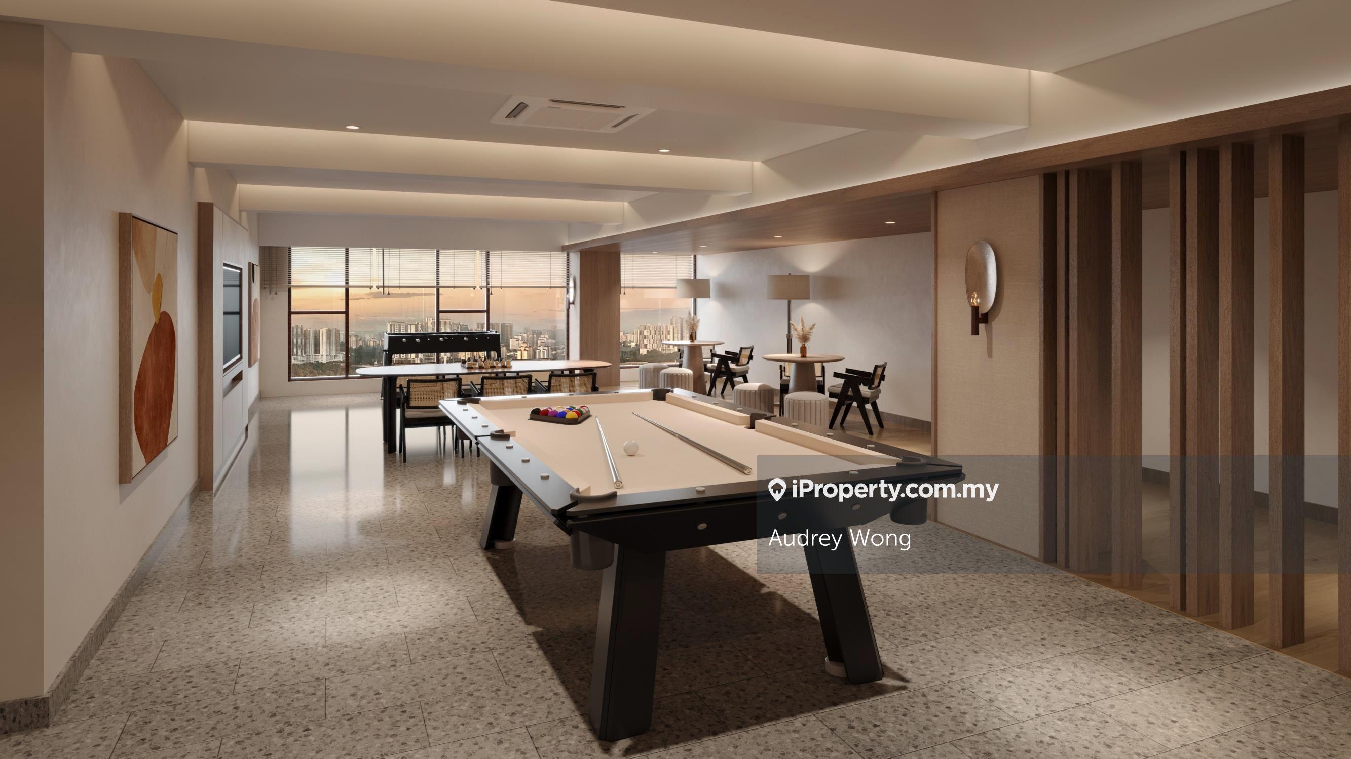 Spacious Big Master Bedrooms,Freehold & Low Density Resort Style Condo