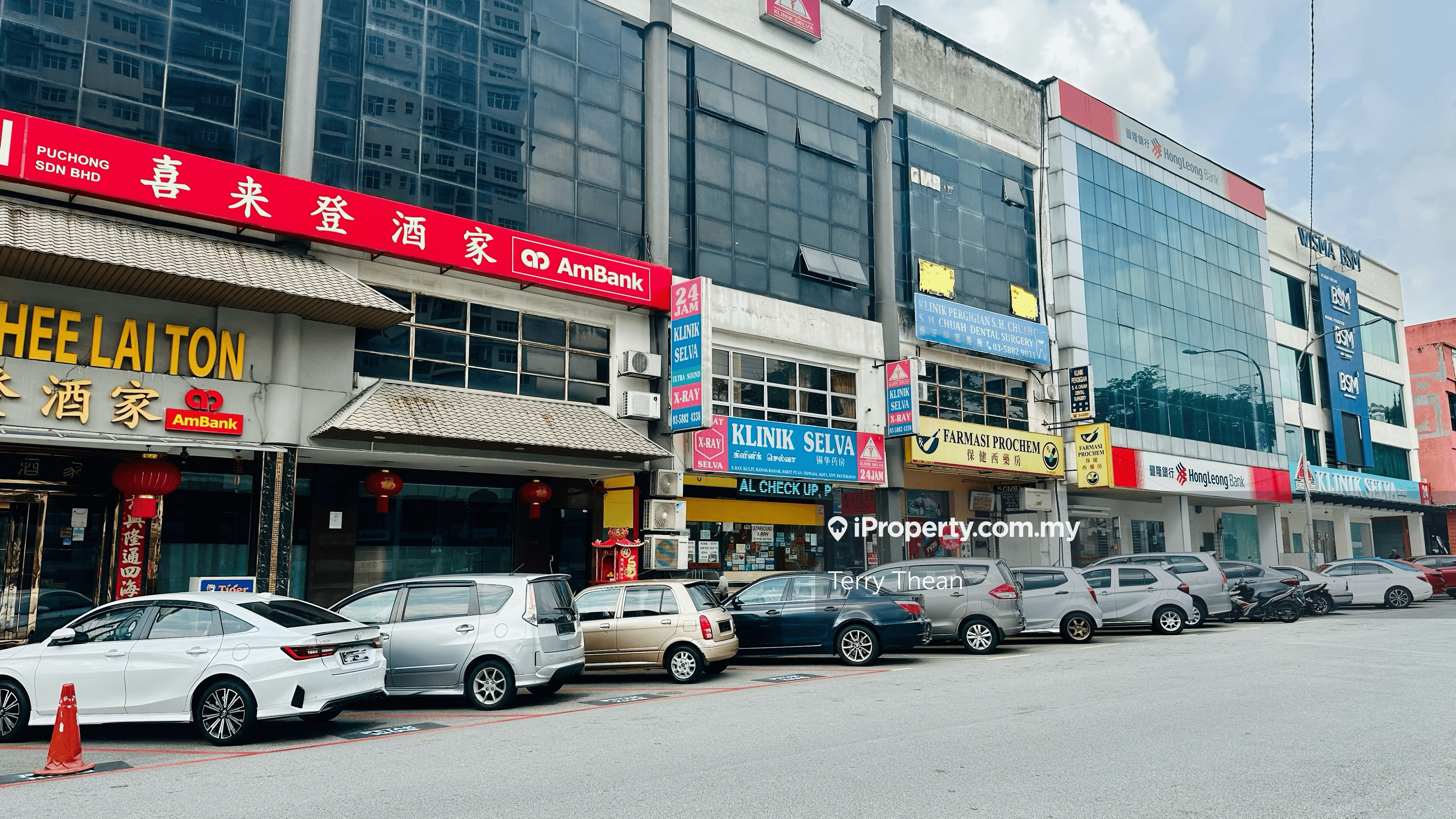 3.5 Storey Shop For Sale @ Puchong Jaya