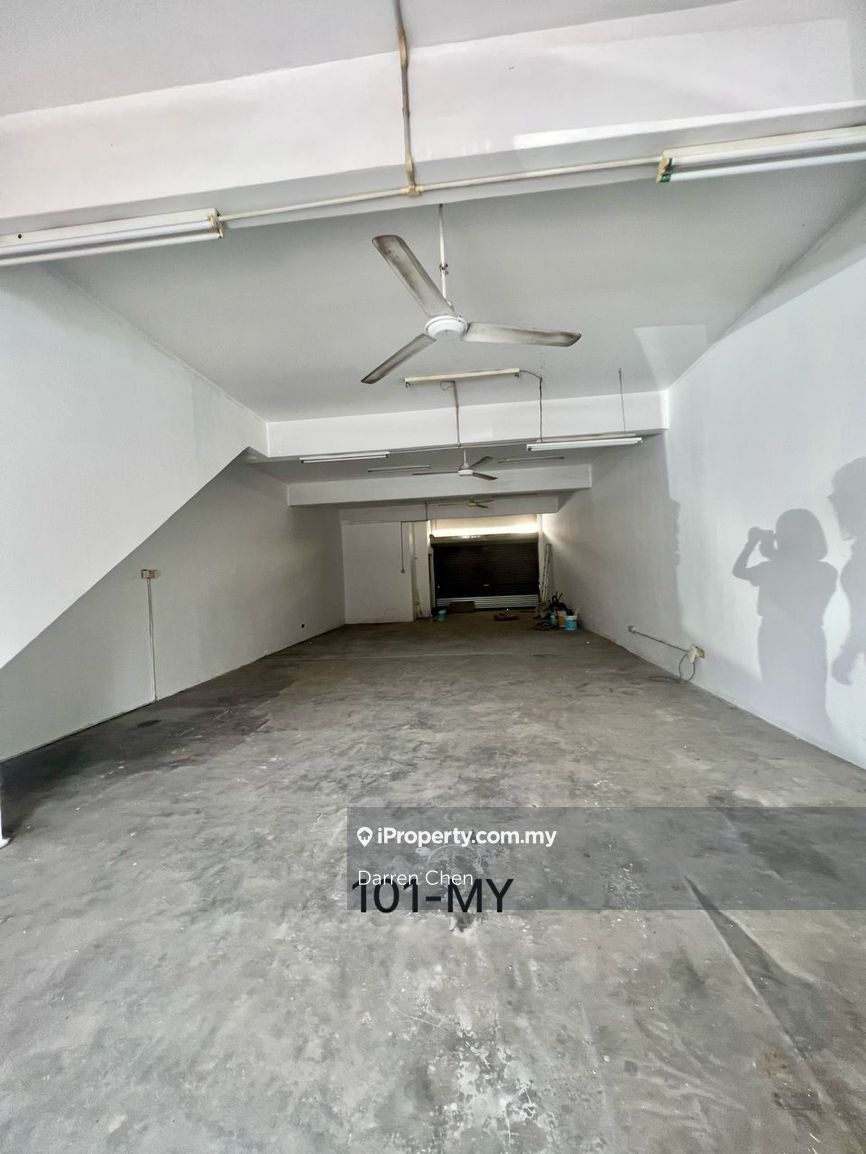 Bandar Puteri Klang Double Storey Shoplot For Sale